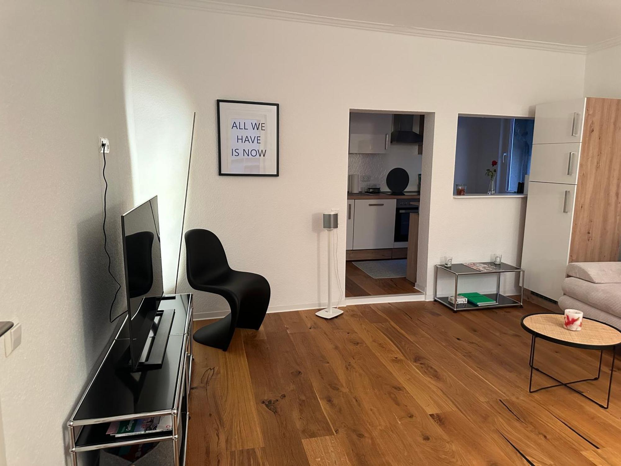 Stylisches Apartment Mit Grossem Tageslichbad Am Marktplatz Leonberg Zewnętrze zdjęcie